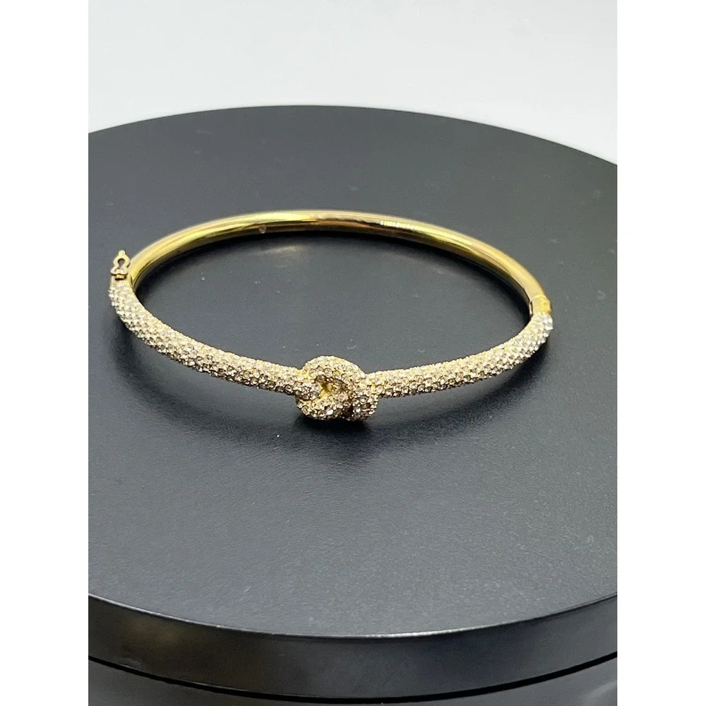 Michael Kors Brilliance Crystal Pavé Knot Hinge Bangle Bracelet Model MKJ4191710